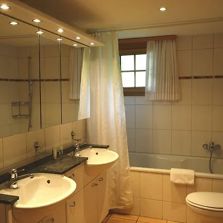 St. Louis 2.5 - Griwarent Ag *